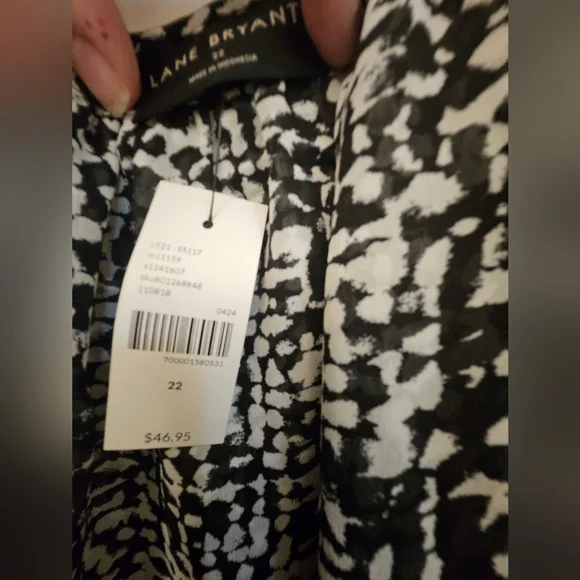 Black and White Patterned Women's Tank Top - Picture 2 of 5